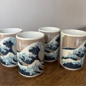 Yunomi Japanese Porcelain Tea Cups Great Wave Kanagawa Set of Four